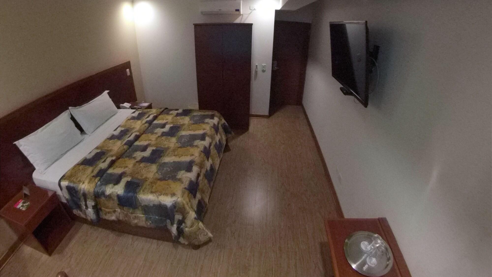 Hotel Esencia