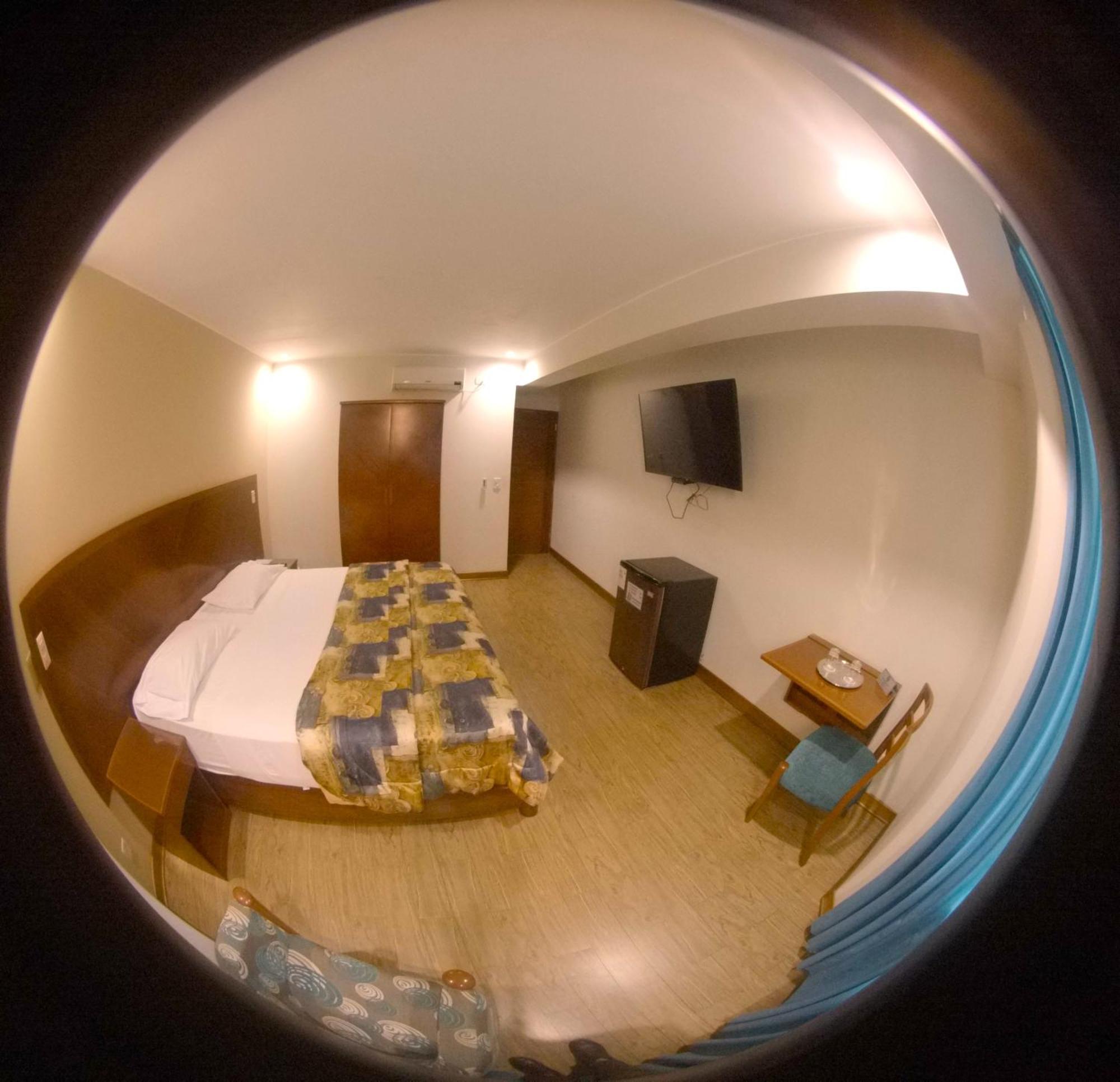 Esencia Hotel 3*