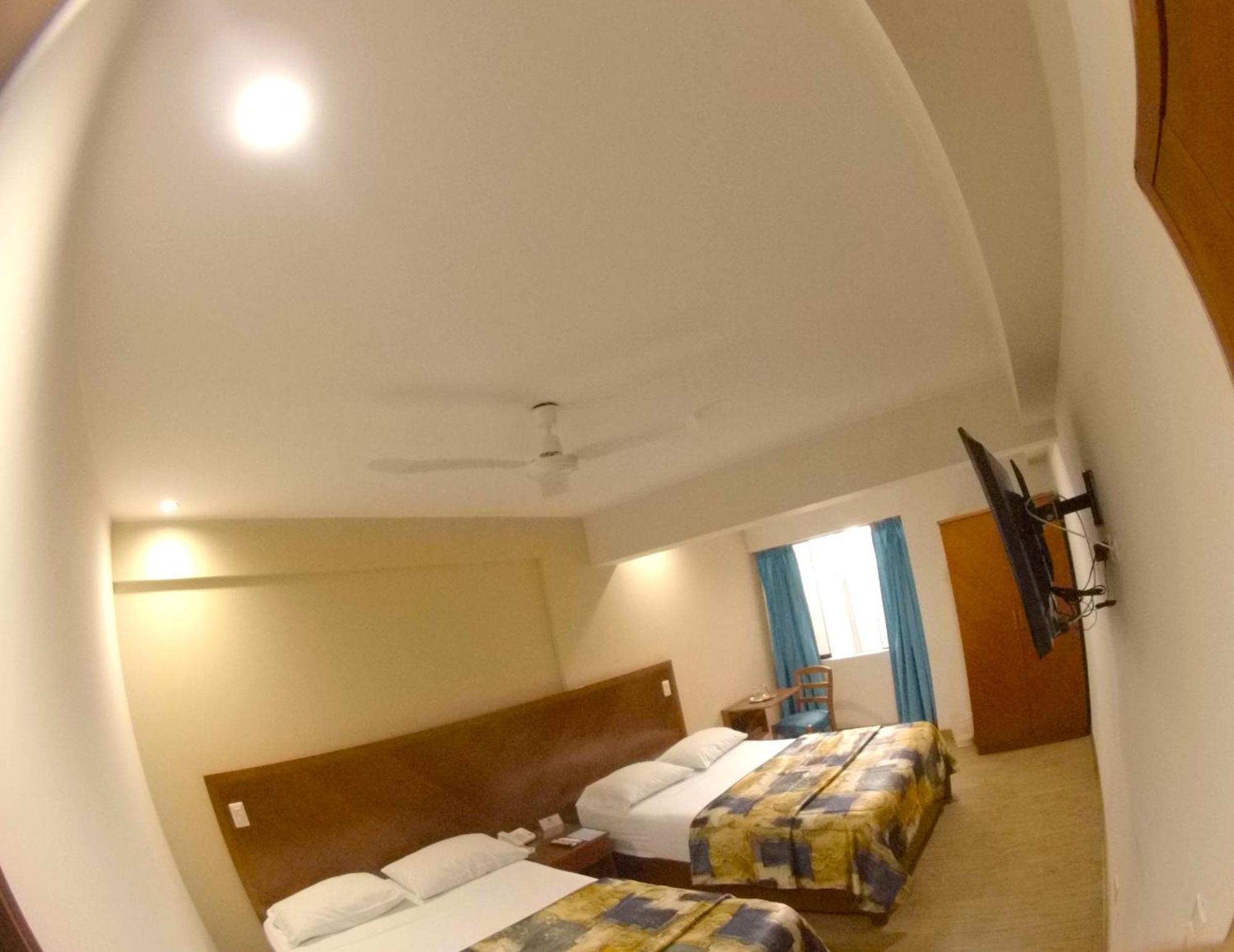 Hotel Esencia 3*